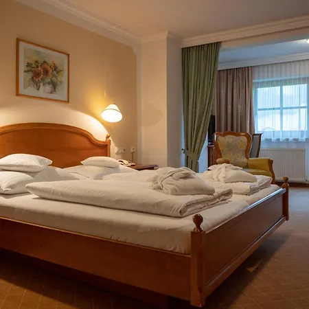 Hotel Waldheim Garni Mayrhofen