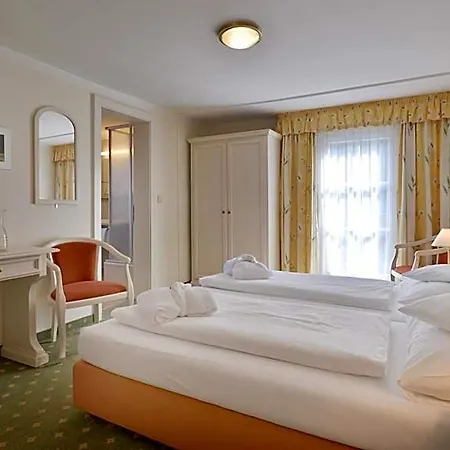 Hotel Waldheim 4*