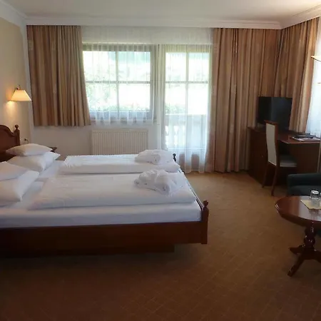 Waldheim Hotel 4*