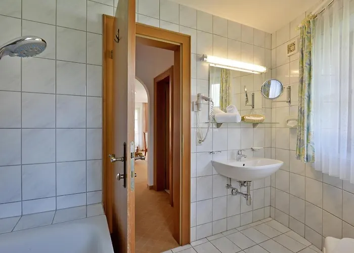 Waldheim Garni Hotel 4*