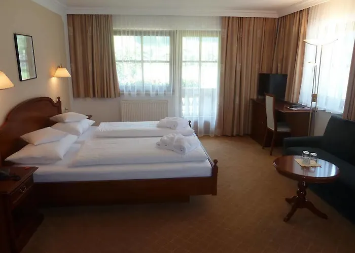 Waldheim Garni Szálloda 4*